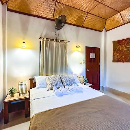Shanti Lodge Phuket Chalong Ngoại thất bức ảnh