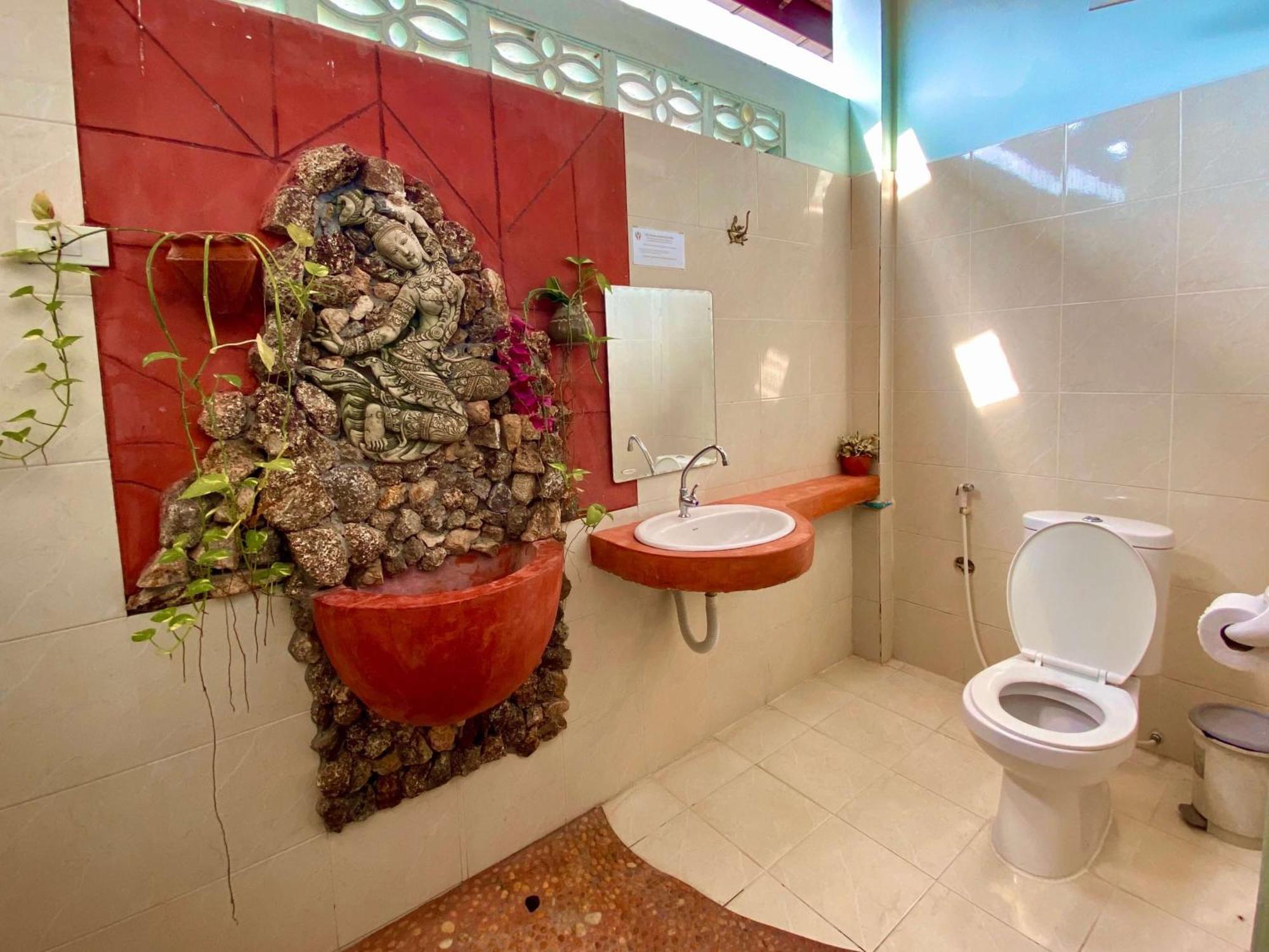 Shanti Lodge Phuket Chalong Ngoại thất bức ảnh