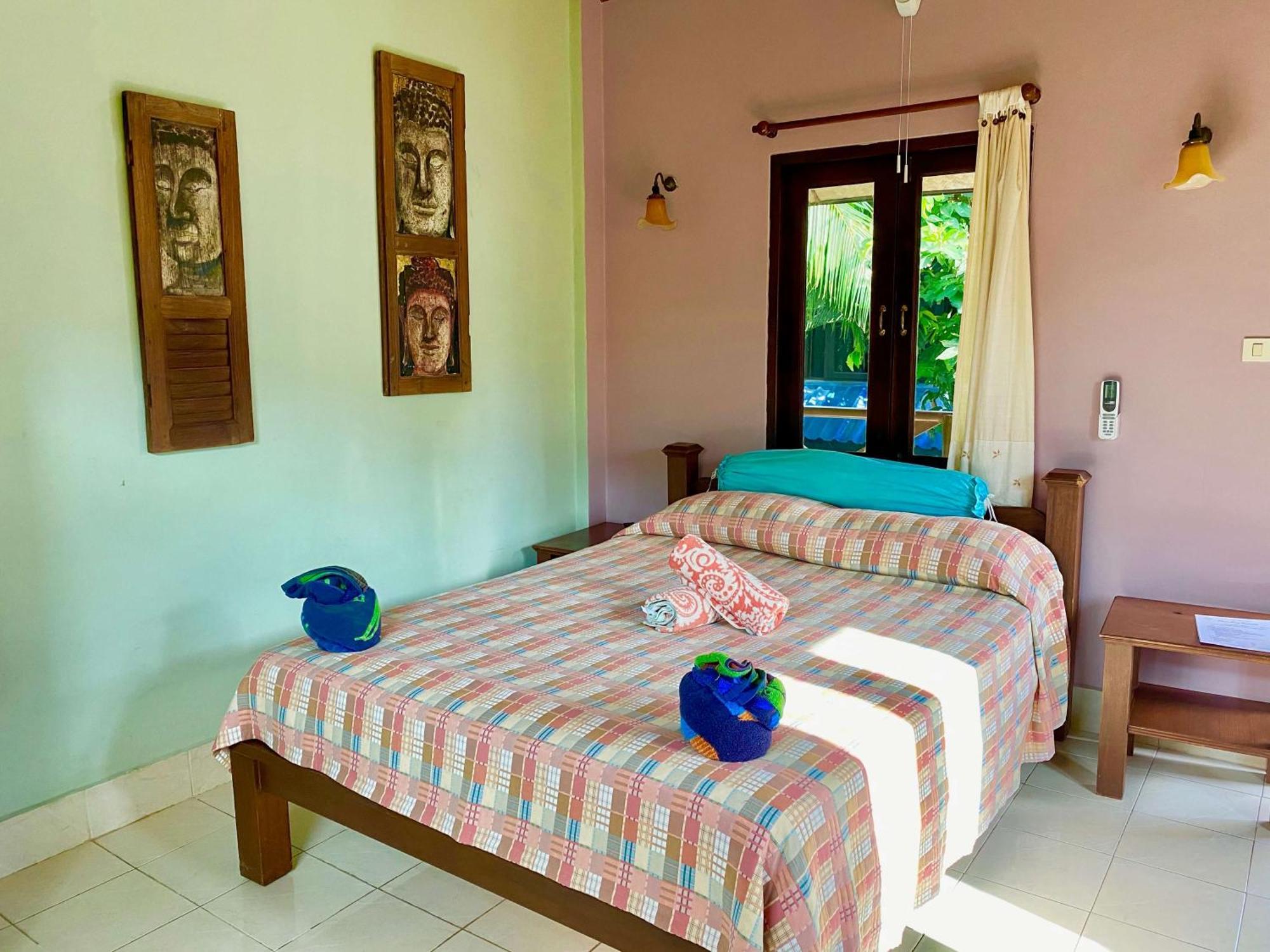 Shanti Lodge Phuket Chalong Ngoại thất bức ảnh