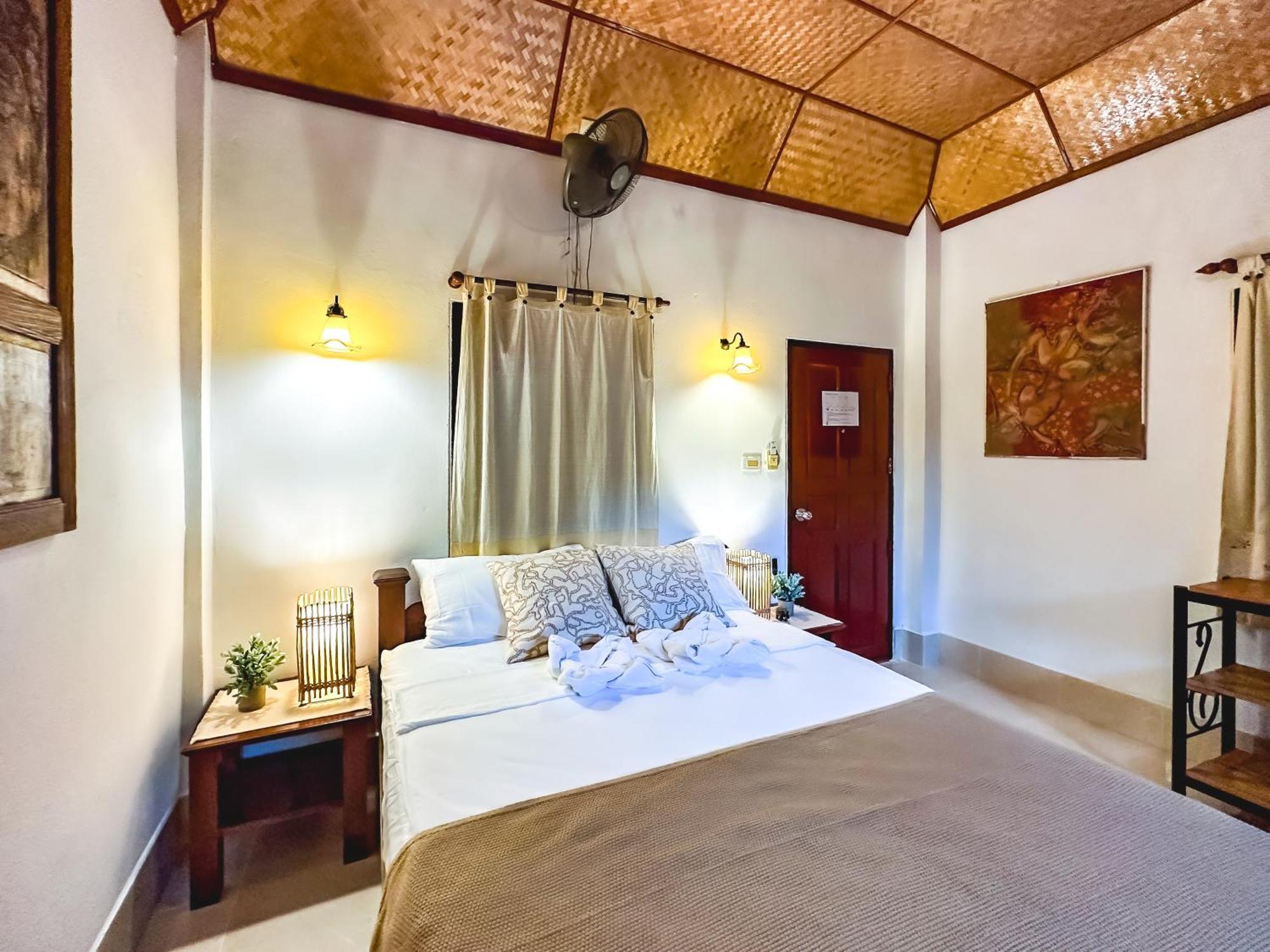 Shanti Lodge Phuket Chalong Ngoại thất bức ảnh